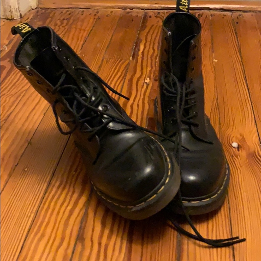 Dr Martens original air wair boot